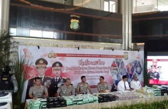 Kapolri Ungkap Kasus Penyelundupan Narkotika Dalam Mesin Cuci