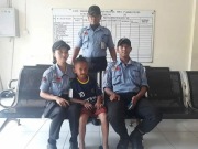 Anak Lima Tahun Terlantar di Halte Trans Jakarta Cililitan