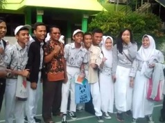 Kasubsektor Tegal Alur Bersama Wakil Sekolah SMA 56 dan Siswa Kampanyekan Anti Hoax