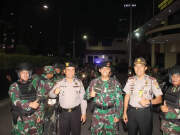 Berikan Kenyamanan Polres Metro Jakbar bersama Tiga Pilar Patroli Gabungan di Sejumlah Gereja
