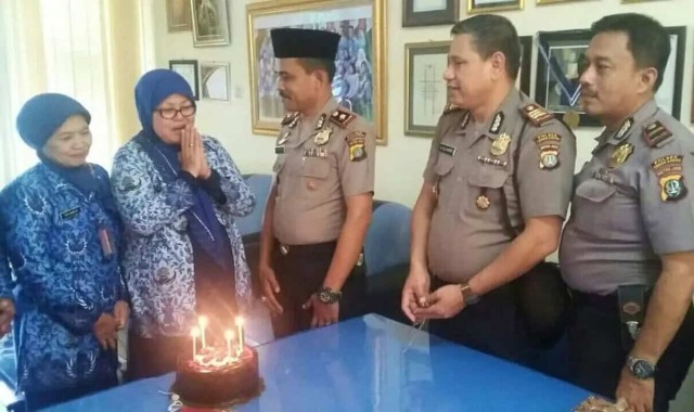 Peringati Hardiknas, Kapolsek Cengkareng Sambangi SMAN 33