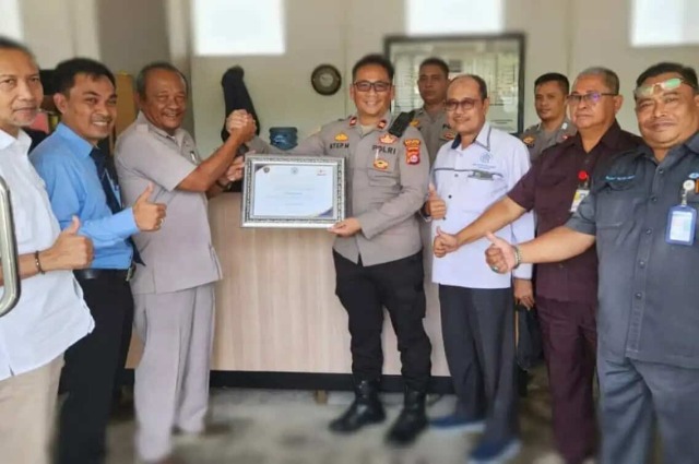 GAPASDAP Apresiasi Kapolsek KSKP Merak Polres Cilegon Terima Piagam Penghargaan