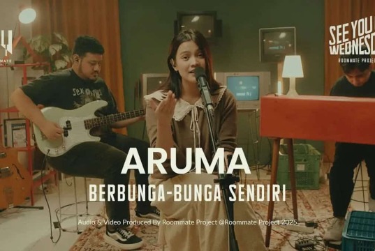 Lirik Lagu Berbunga Bunga Sendiri - Aruma